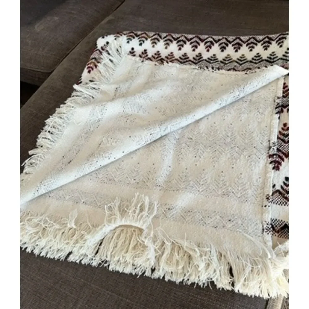 Unbranded design ivory